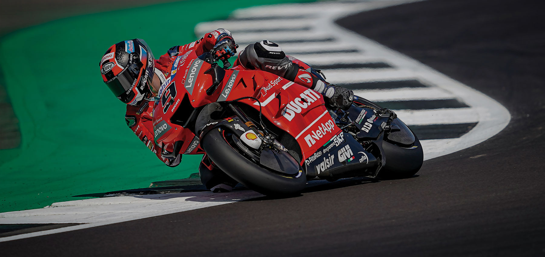 Forma Performing Boots